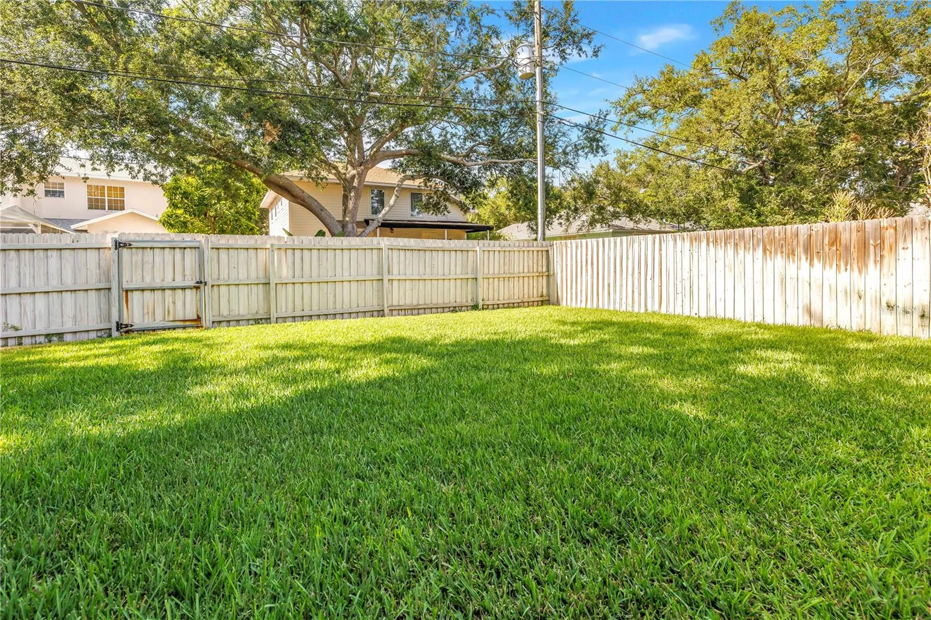 459 Northmoor Avenue N St Petersburg FL 33702