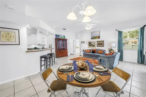 459 Northmoor Avenue N St Petersburg FL 33702