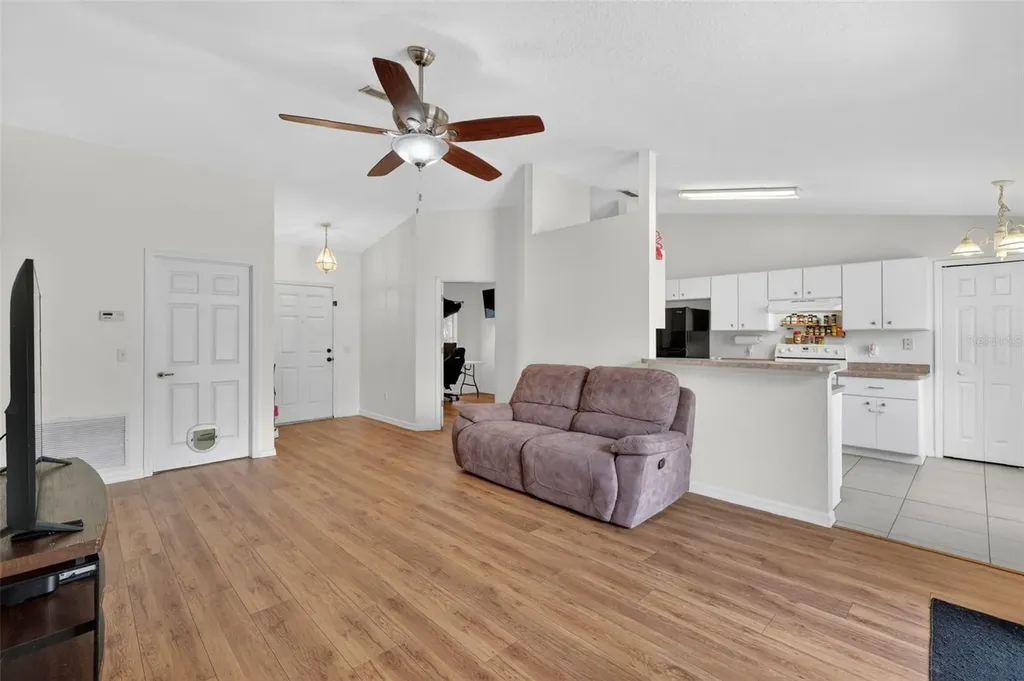 5 Hemlock Radial Lane Ocala FL 34472