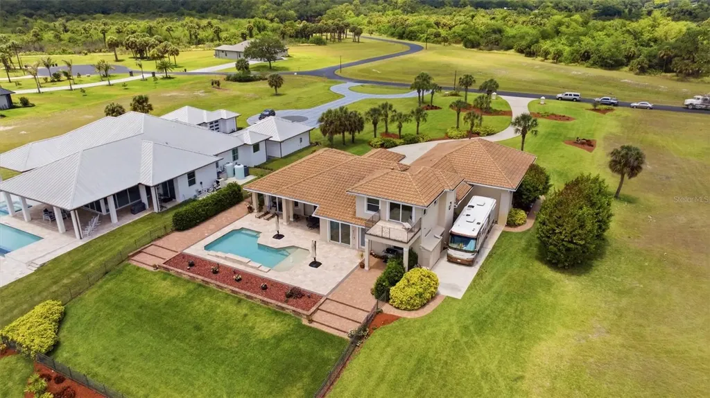 2504 Caloosa Shores Drive Labelle FL 33935