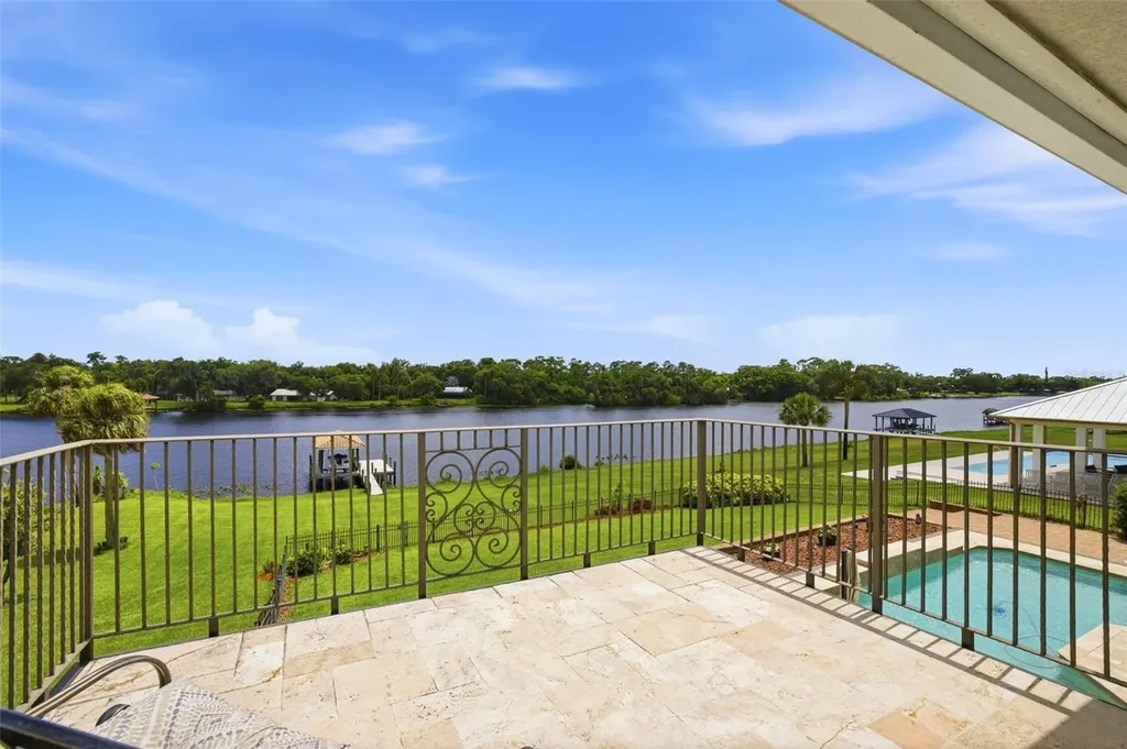 2504 Caloosa Shores Drive Labelle FL 33935