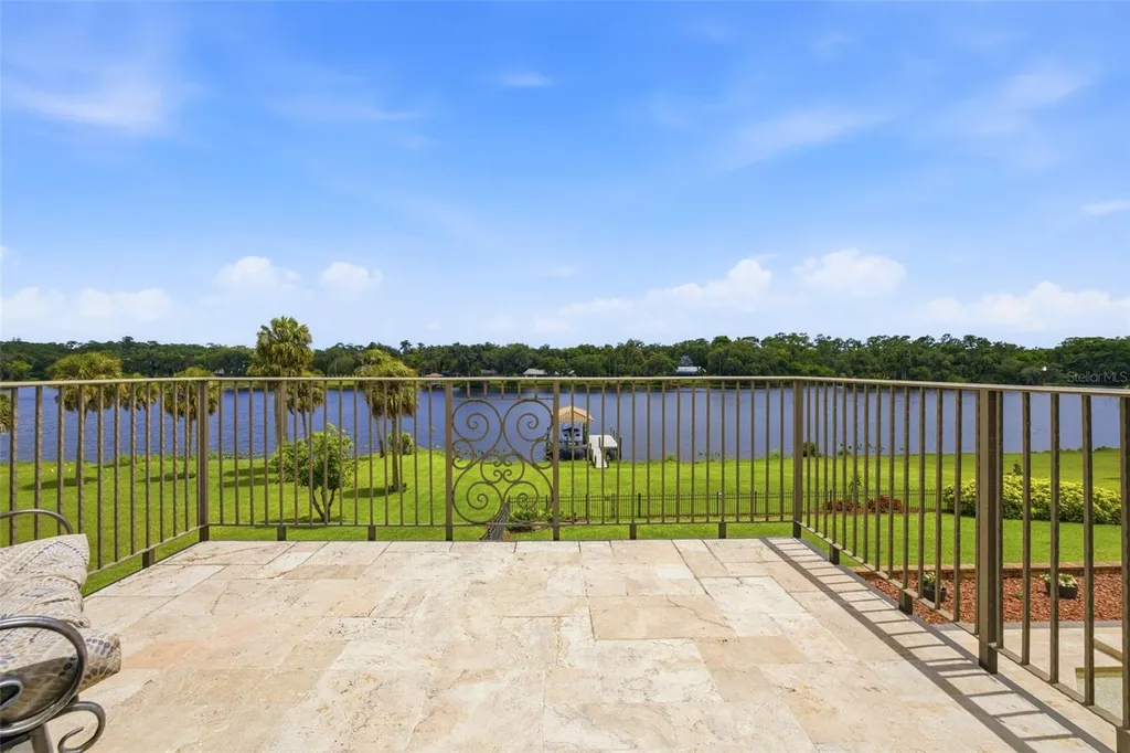 2504 Caloosa Shores Drive Labelle FL 33935