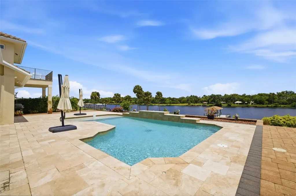 2504 Caloosa Shores Drive Labelle FL 33935