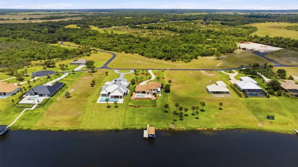 2504 Caloosa Shores Drive Labelle FL 33935