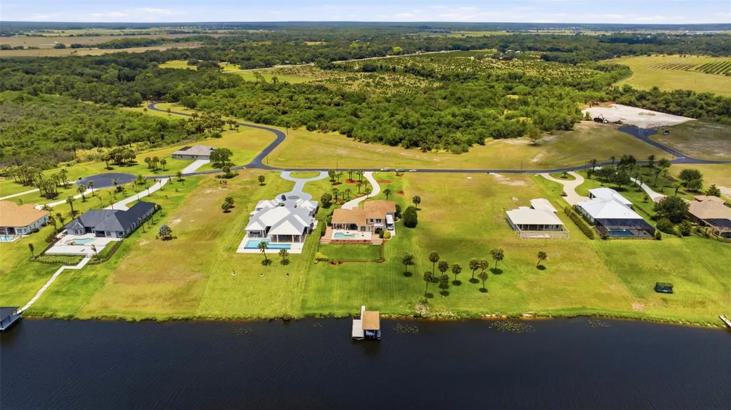 2504 Caloosa Shores Drive Labelle FL 33935