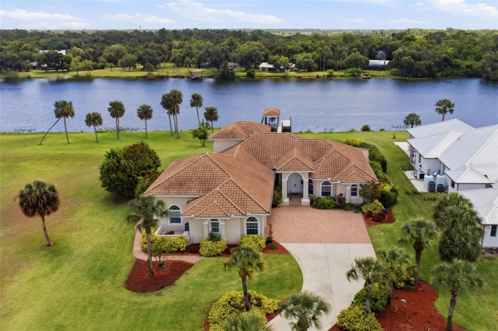 2504 Caloosa Shores Drive Labelle FL 33935