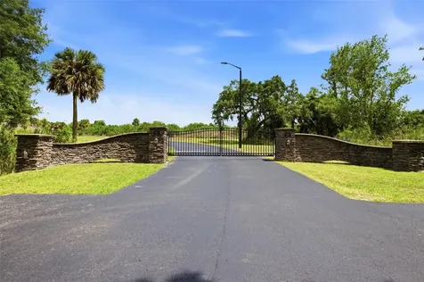 2504 Caloosa Shores Drive Labelle FL 33935