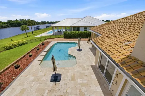 2504 Caloosa Shores Drive Labelle FL 33935