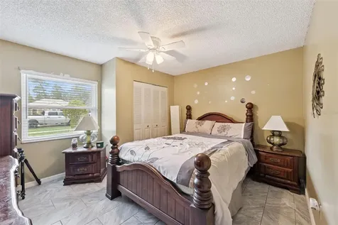 2485 Haulover Boulevard Deltona FL 32738
