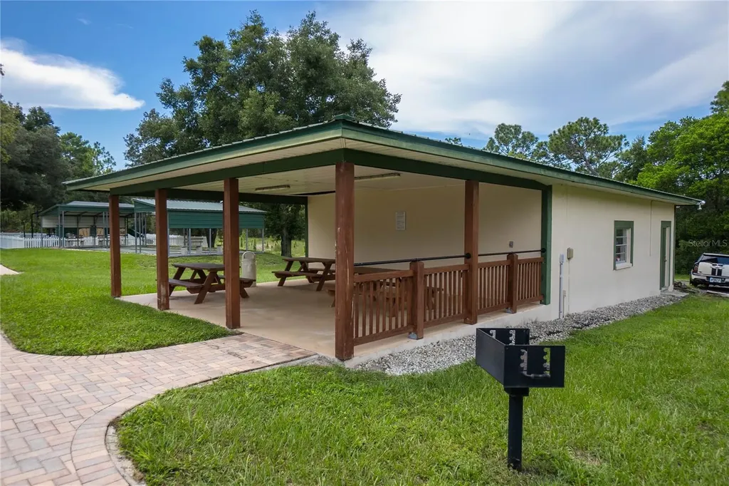 5932 N Flagstaff Avenue Beverly Hills FL 34465