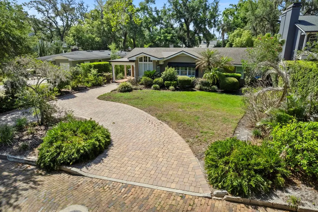 220 W Reading Way Winter Park FL 32789