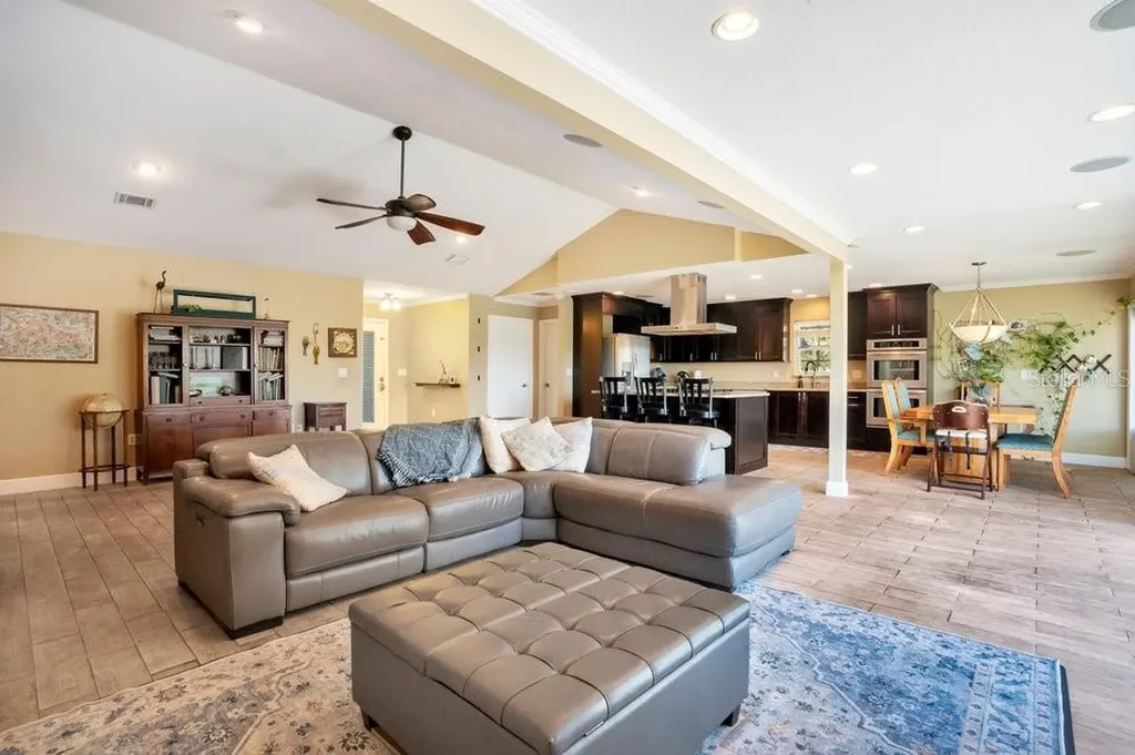 3858 Shore Boulevard Oldsmar FL 34677