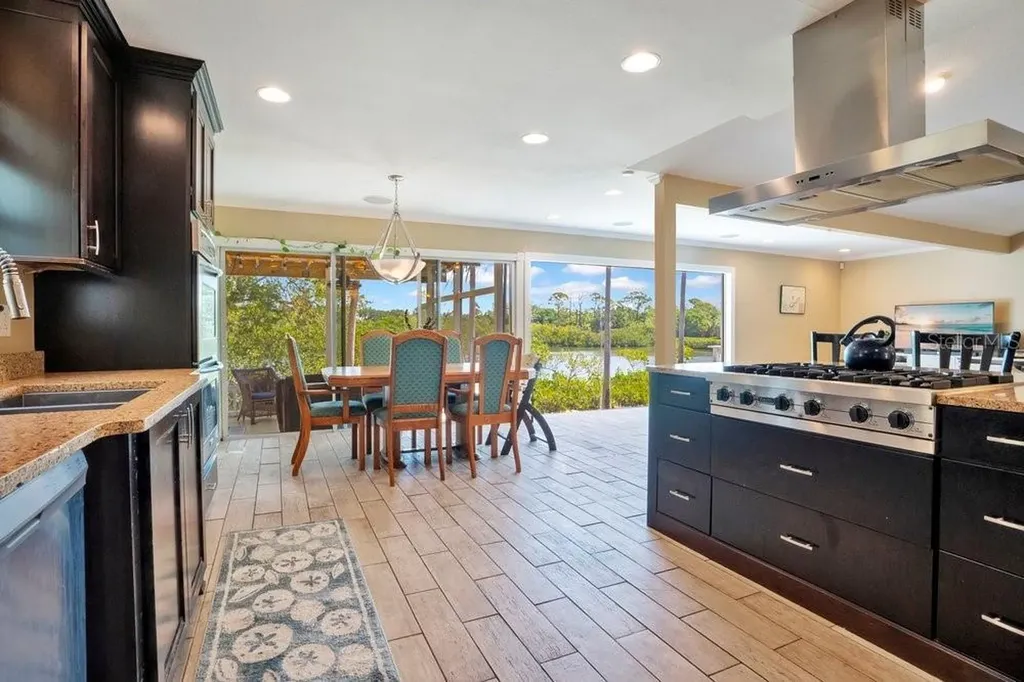 3858 Shore Boulevard Oldsmar FL 34677