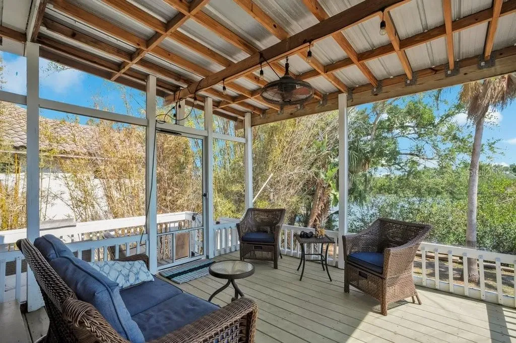 3858 Shore Boulevard Oldsmar FL 34677