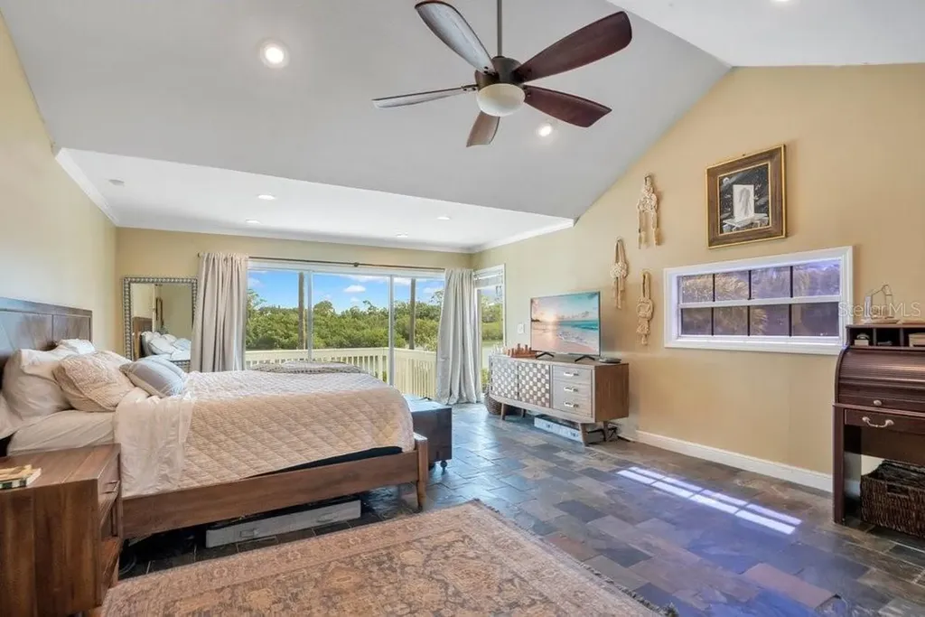 3858 Shore Boulevard Oldsmar FL 34677
