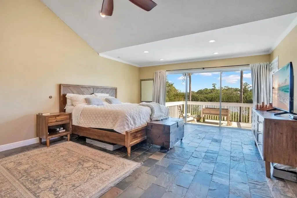 3858 Shore Boulevard Oldsmar FL 34677
