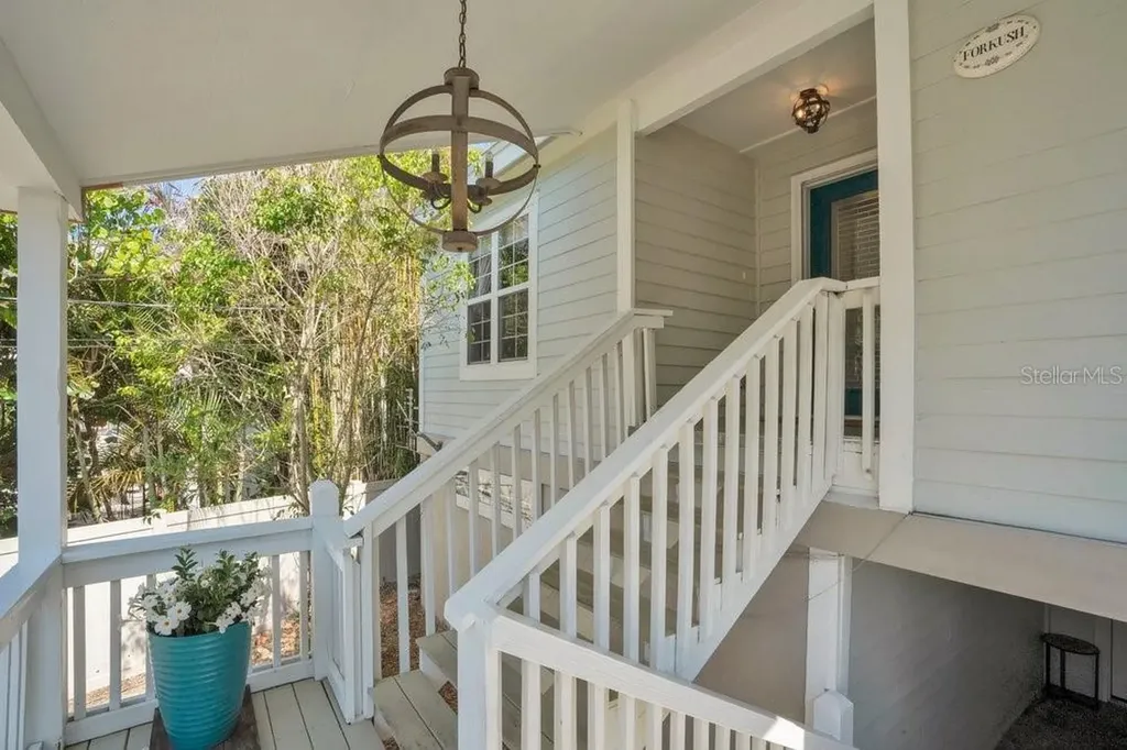 3858 Shore Boulevard Oldsmar FL 34677