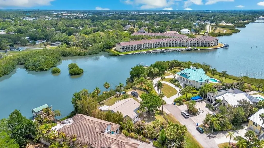 3858 Shore Boulevard Oldsmar FL 34677
