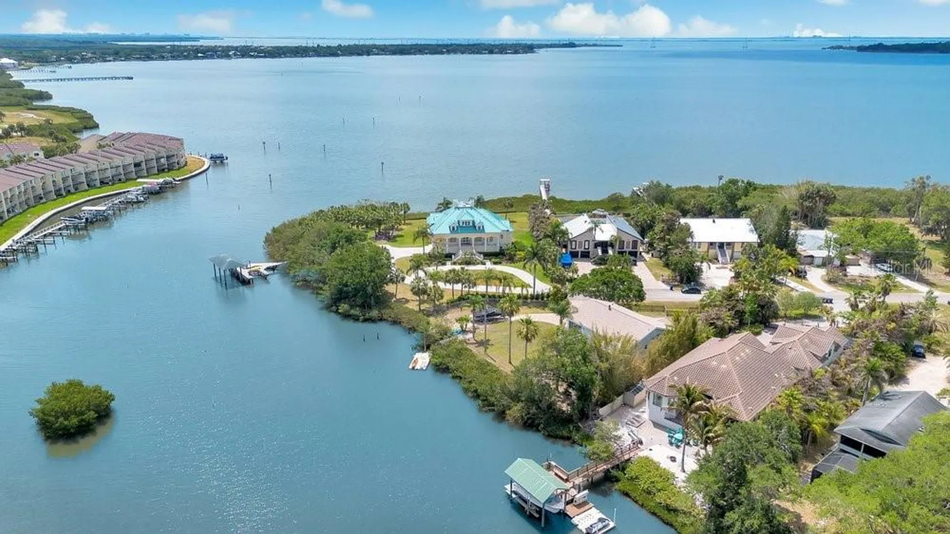 3858 Shore Boulevard Oldsmar FL 34677