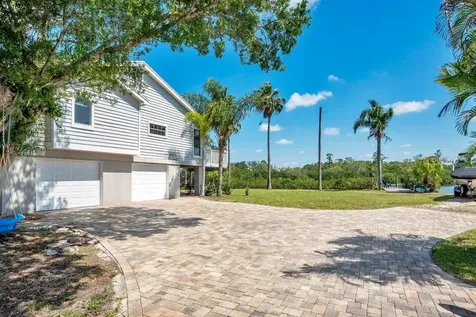 3858 Shore Boulevard Oldsmar FL 34677