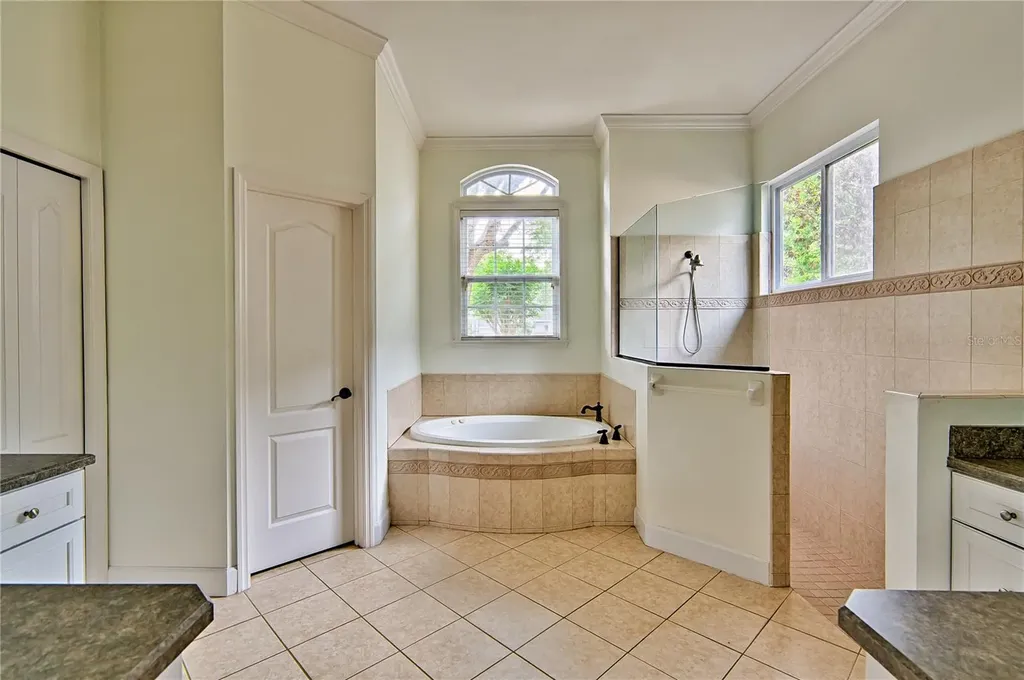 9244 SW 31st Place Gainesville FL 32608