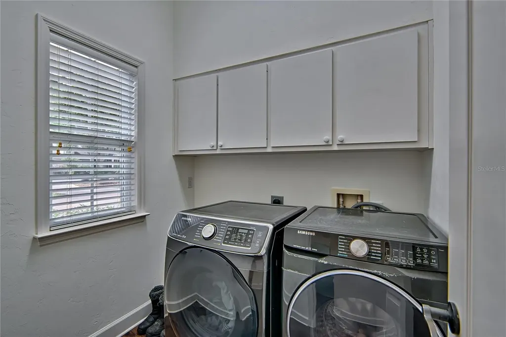 9244 SW 31st Place Gainesville FL 32608