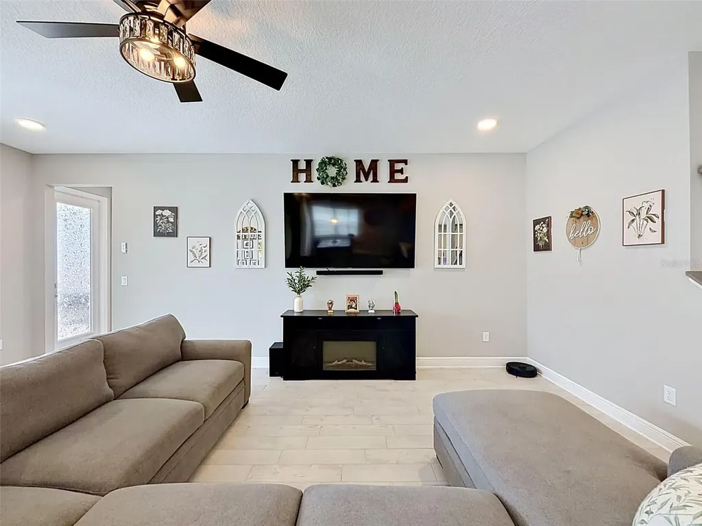 33163 Sycamore Leaf Drive Wesley Chapel FL 33545