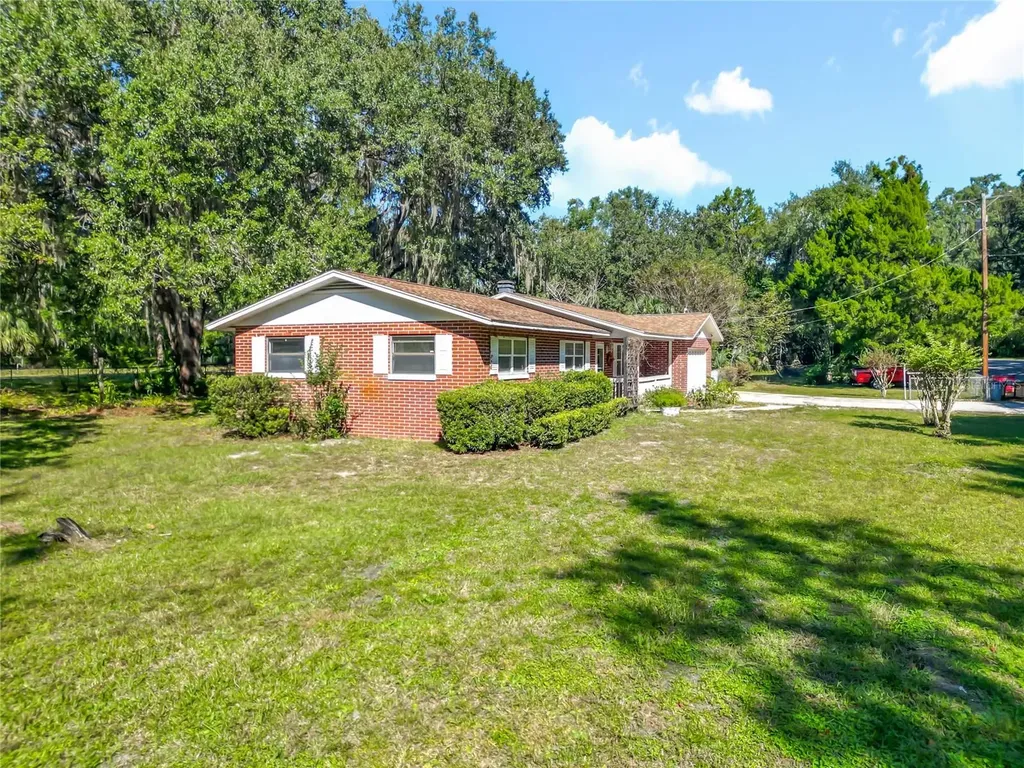 7802 Mizell Street Coleman FL 33521