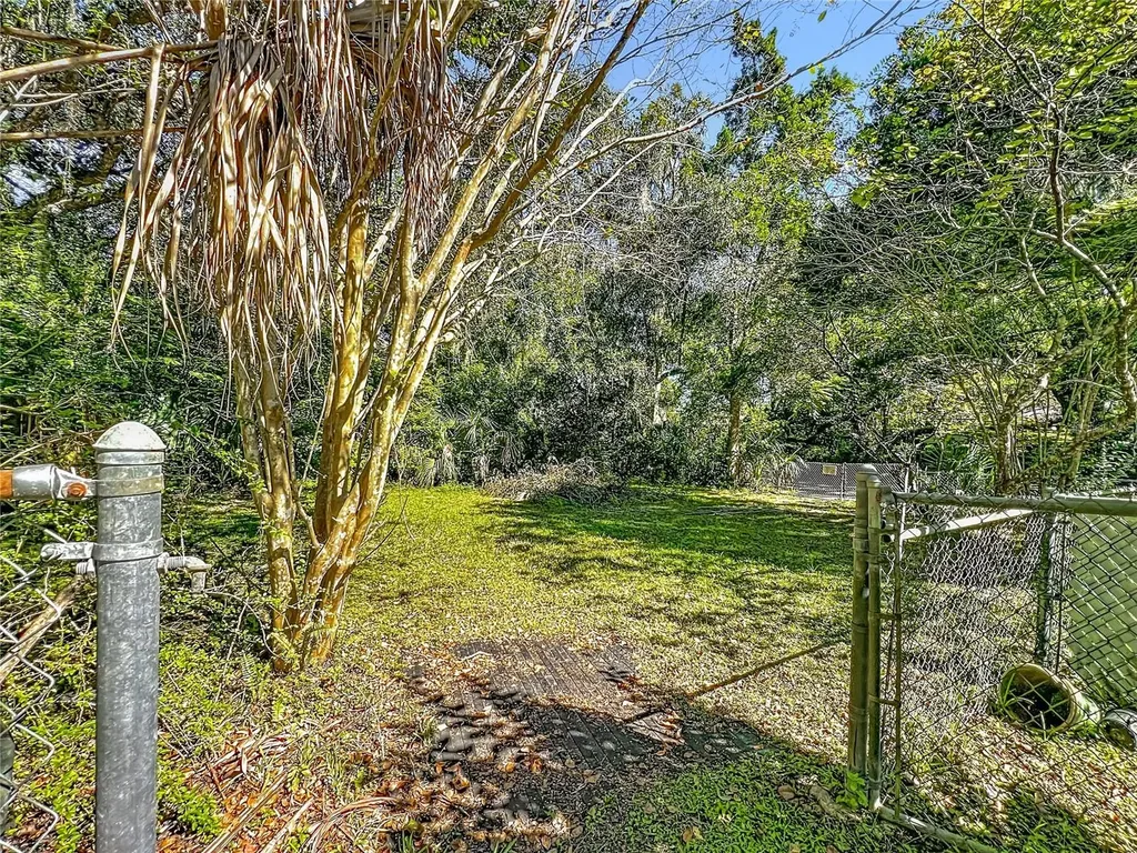 7802 Mizell Street Coleman FL 33521