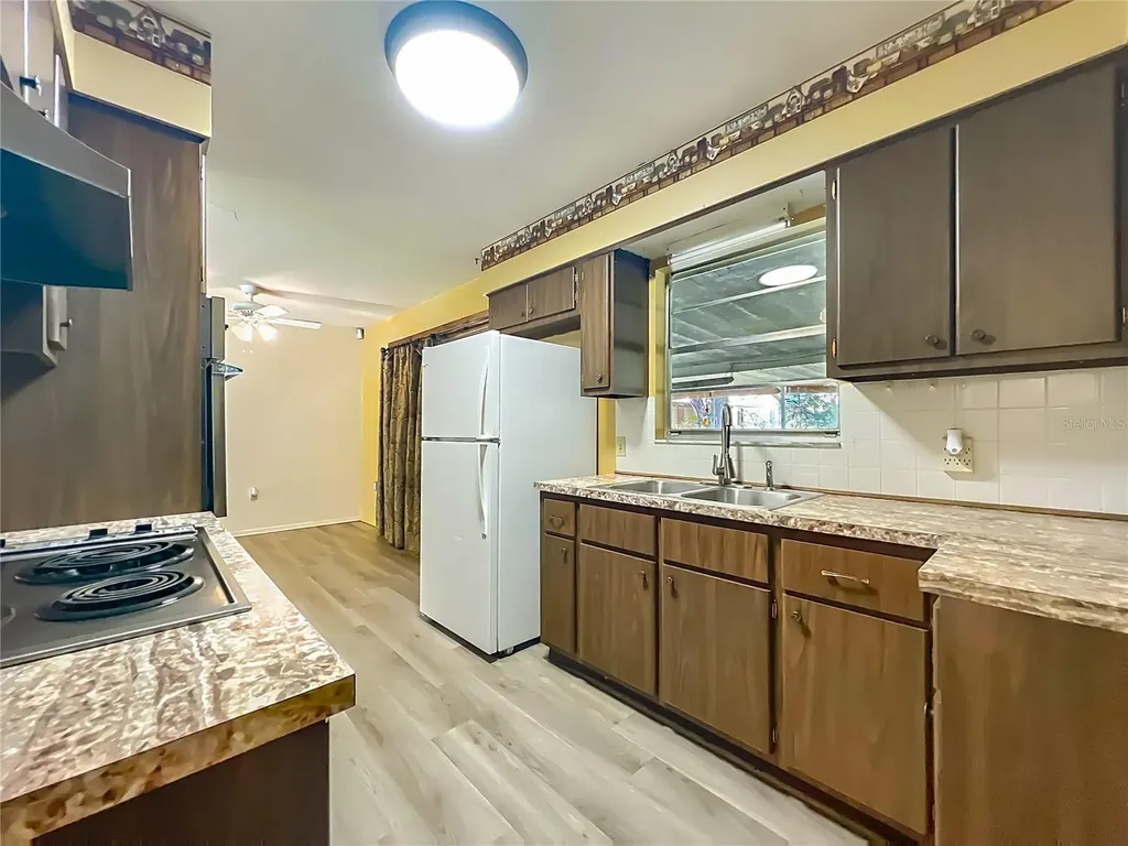 7802 Mizell Street Coleman FL 33521