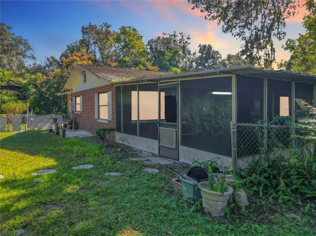7802 Mizell Street Coleman FL 33521
