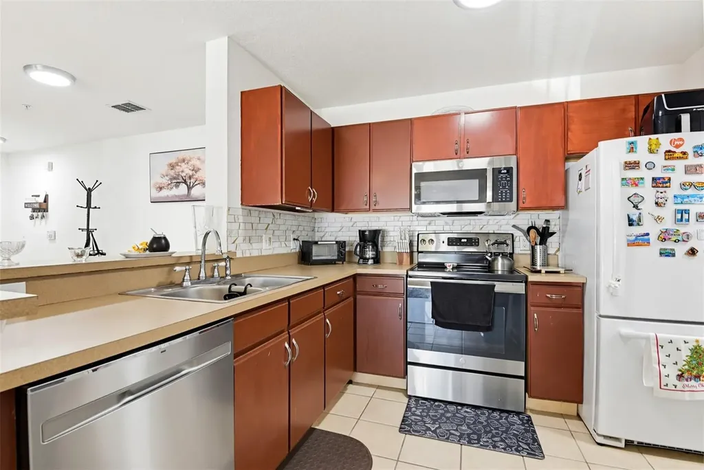 940 Village Trail Port Orange FL 32127