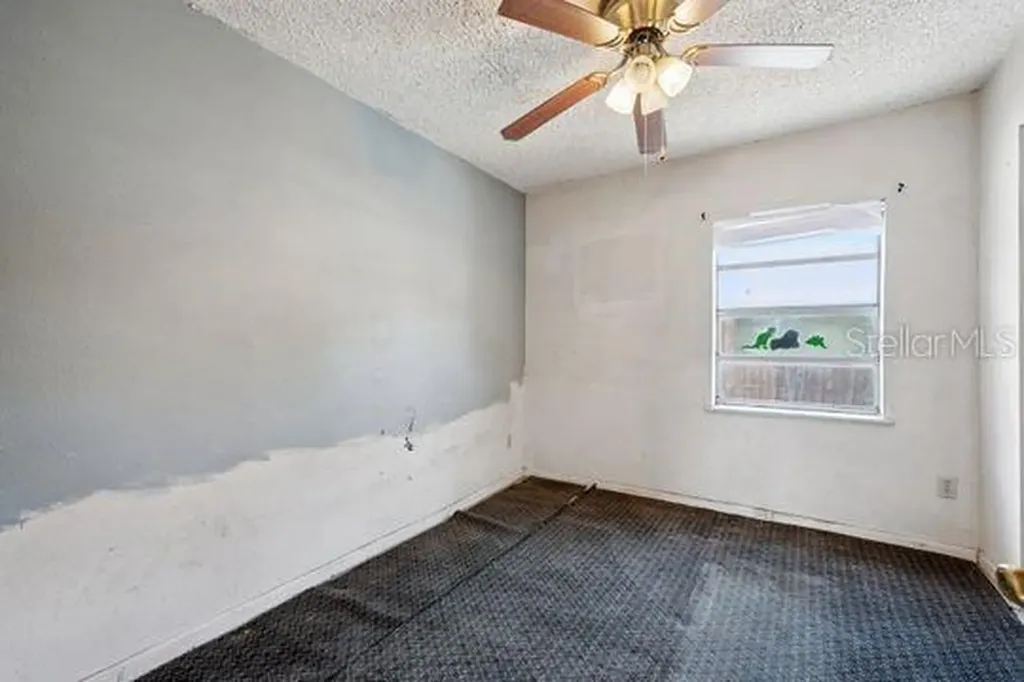 132 Pine Street Orlando FL 32824