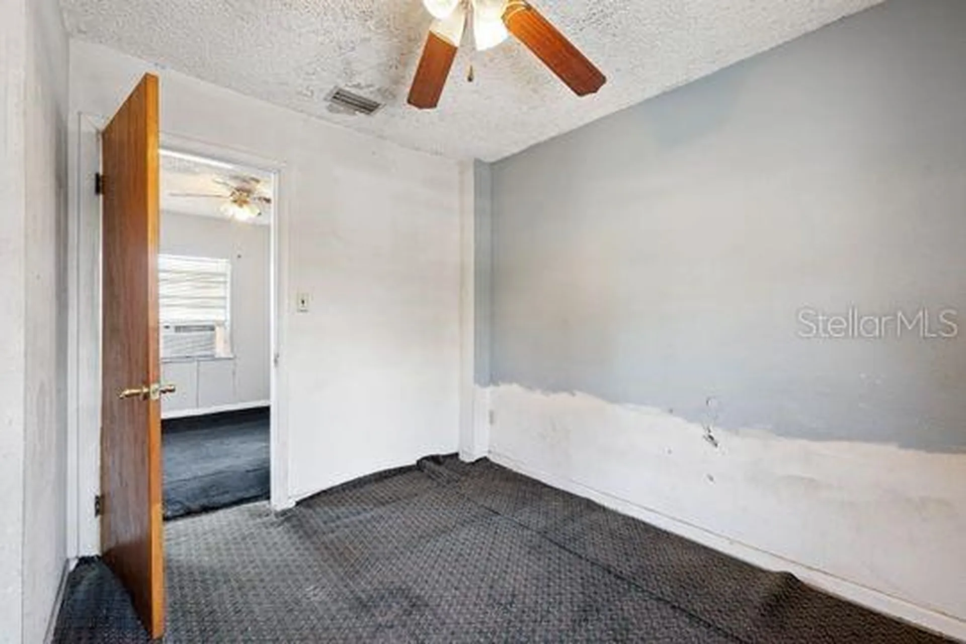 132 Pine Street Orlando FL 32824