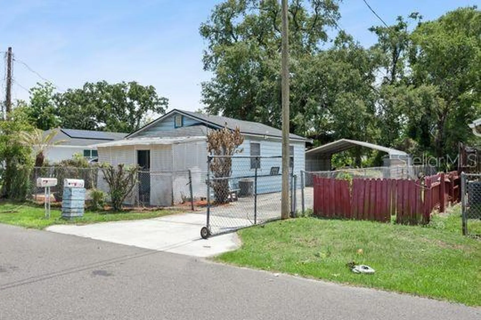 132 Pine Street Orlando FL 32824