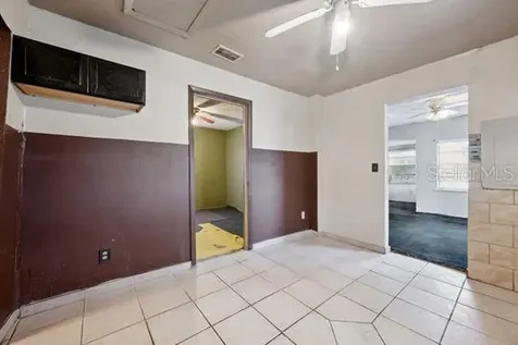 132 Pine Street Orlando FL 32824