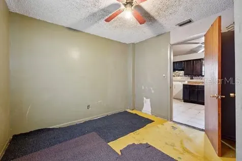 132 Pine Street Orlando FL 32824