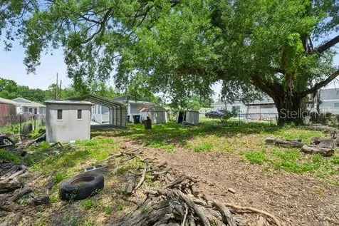 132 Pine Street Orlando FL 32824