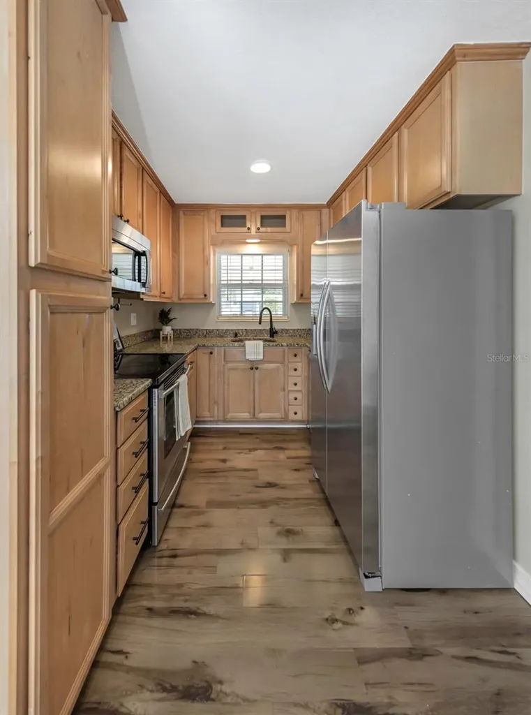3200 33rd Avenue N St Petersburg FL 33713