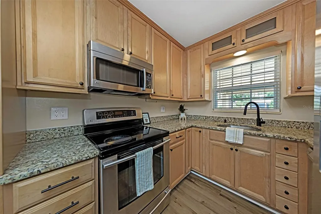 3200 33rd Avenue N St Petersburg FL 33713