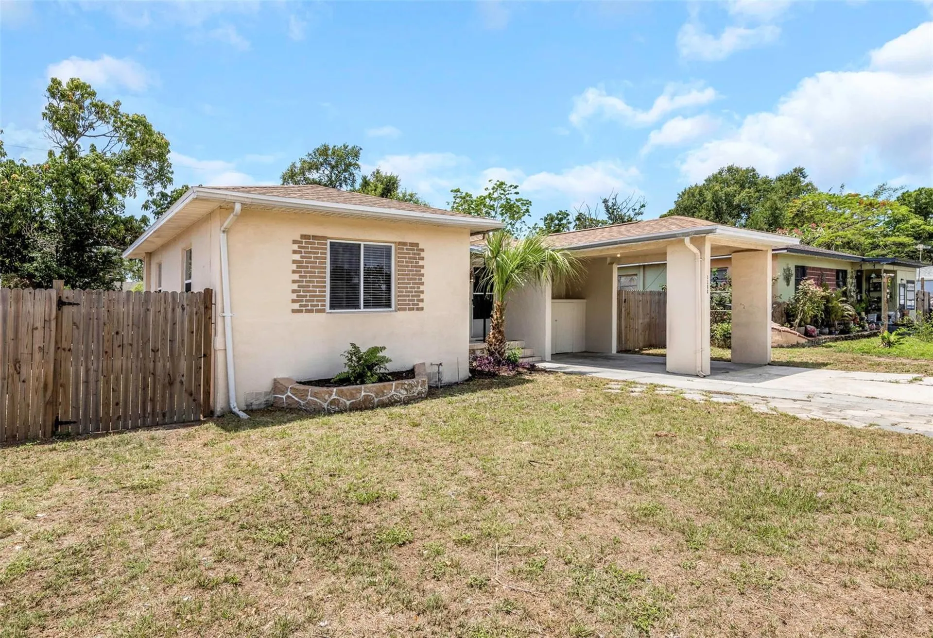 3200 33rd Avenue N St Petersburg FL 33713