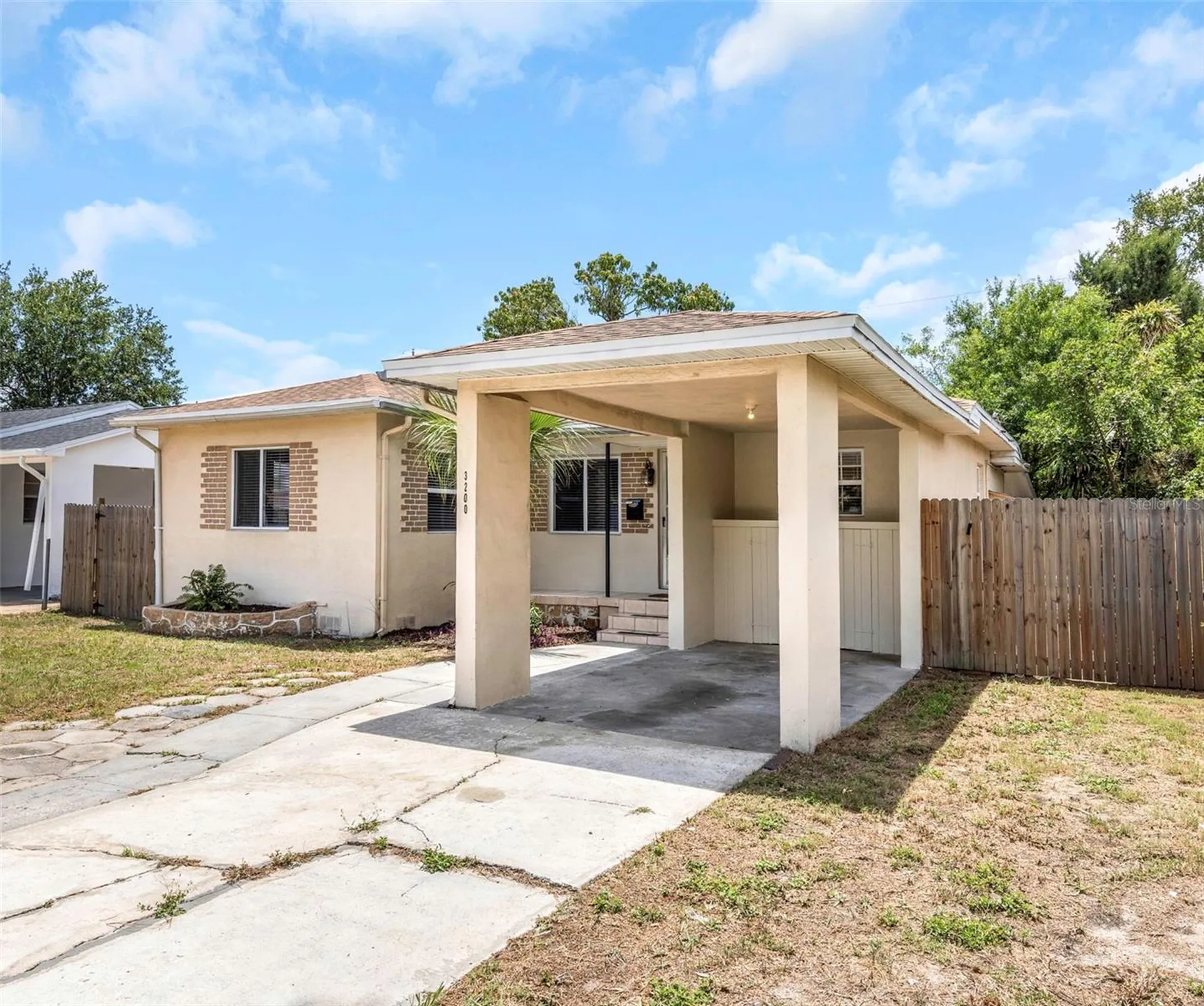 3200 33rd Avenue N St Petersburg FL 33713