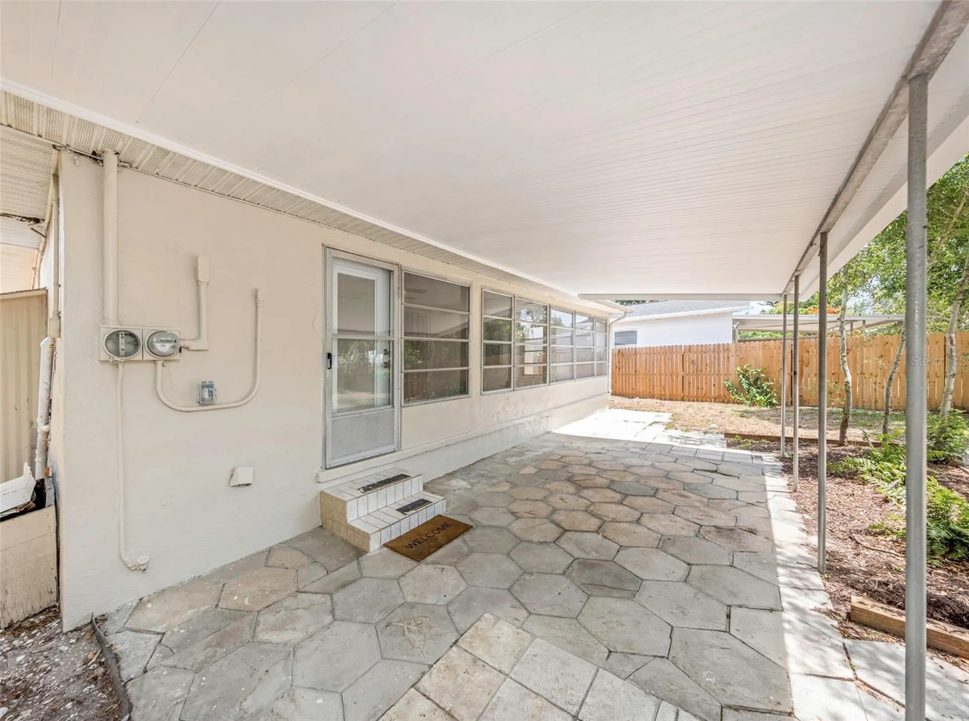 3200 33rd Avenue N St Petersburg FL 33713