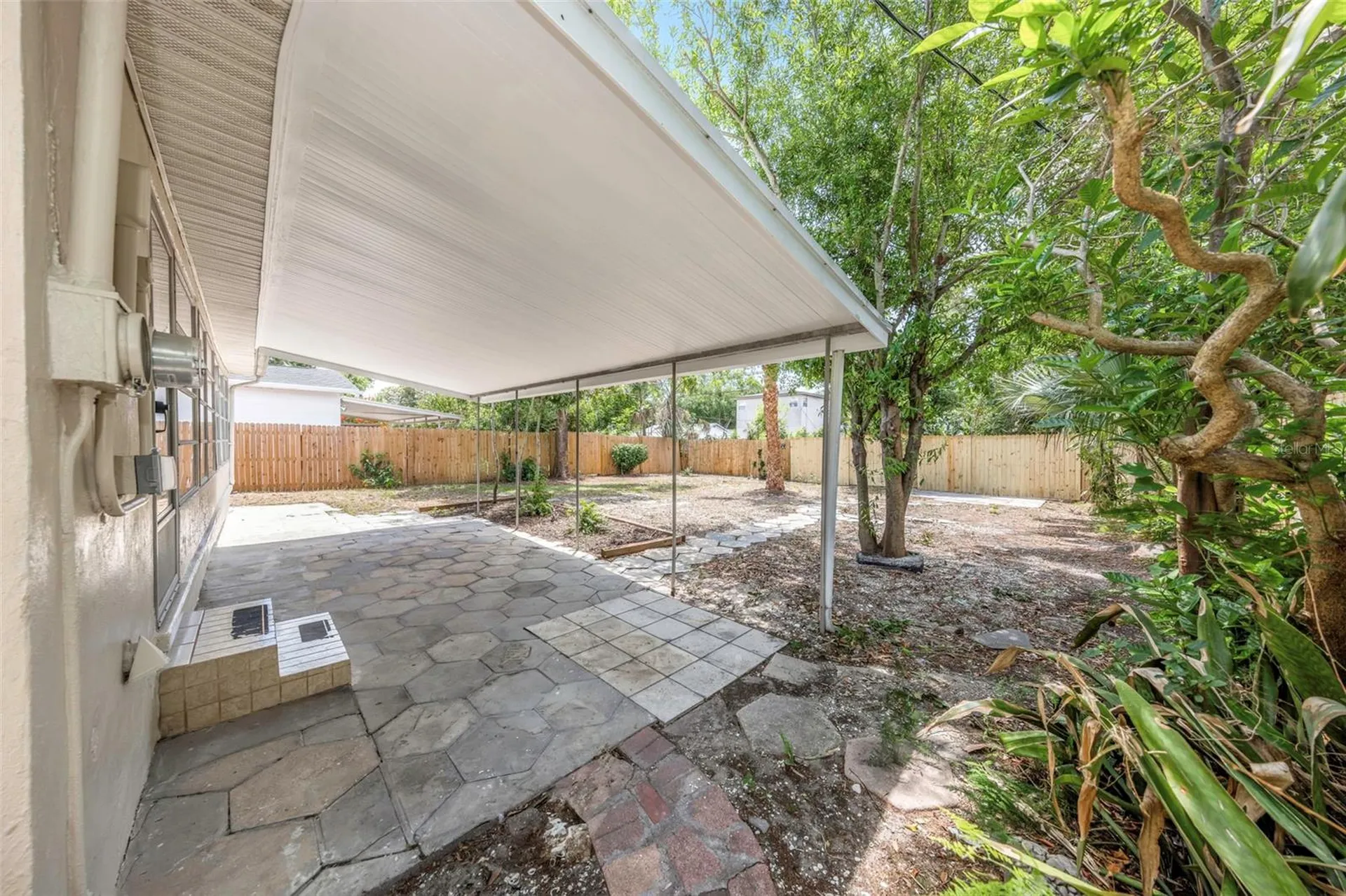 3200 33rd Avenue N St Petersburg FL 33713