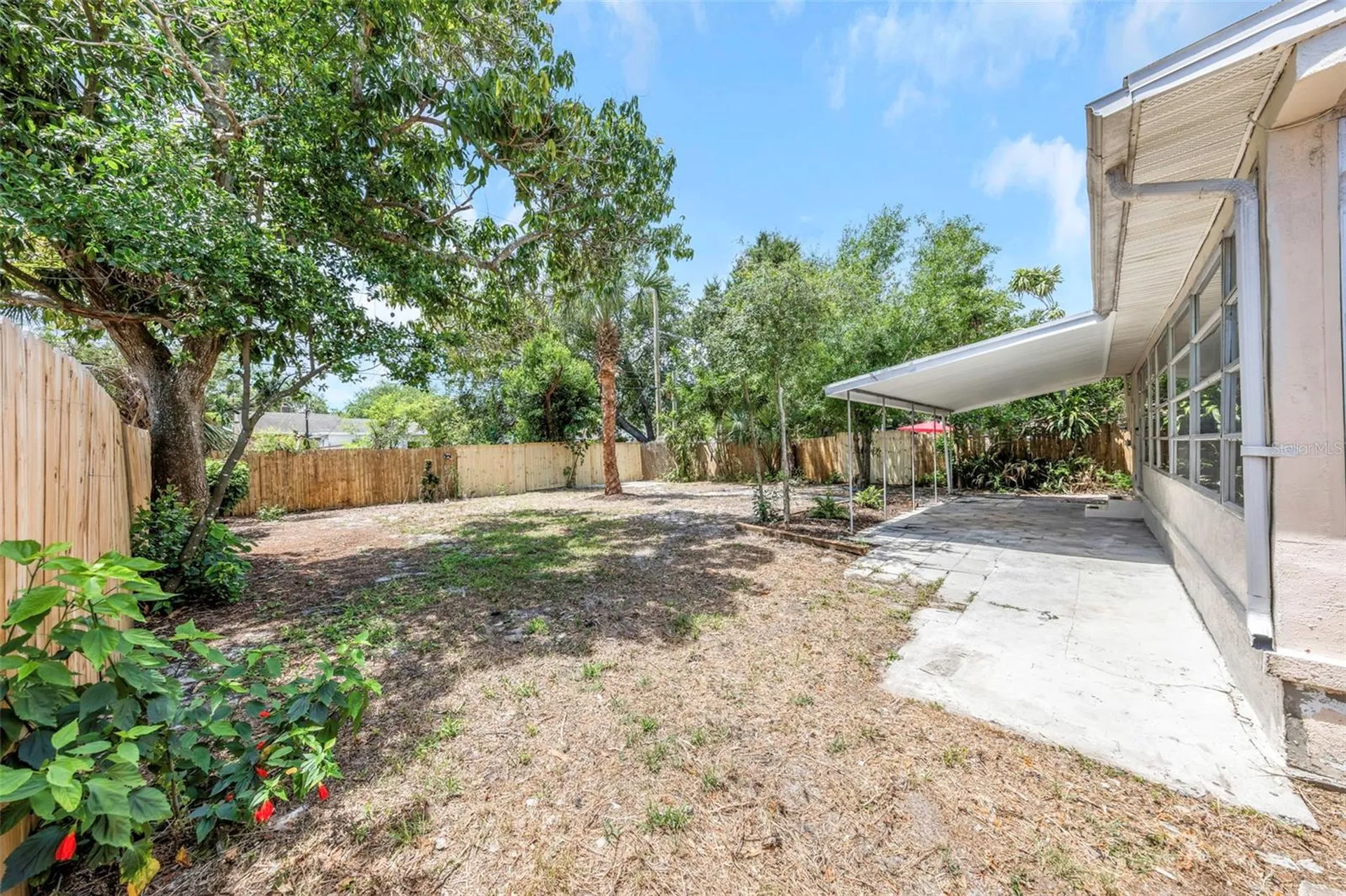 3200 33rd Avenue N St Petersburg FL 33713