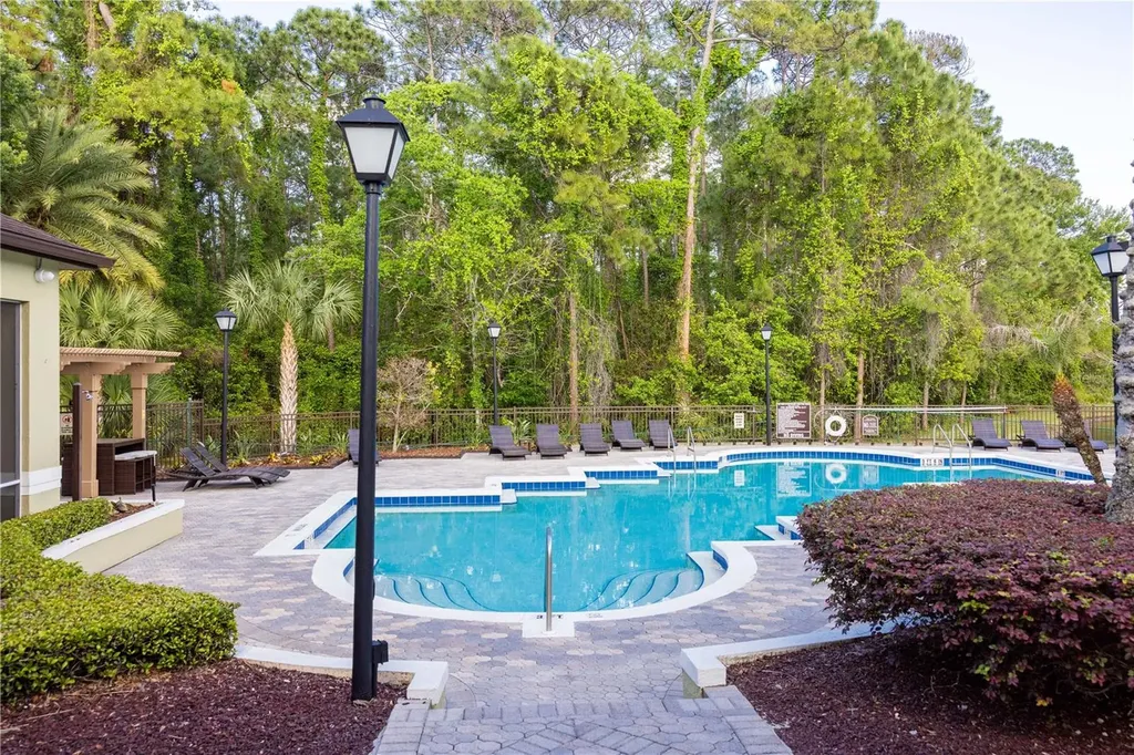 738 Crest Pines Drive Orlando FL 32828