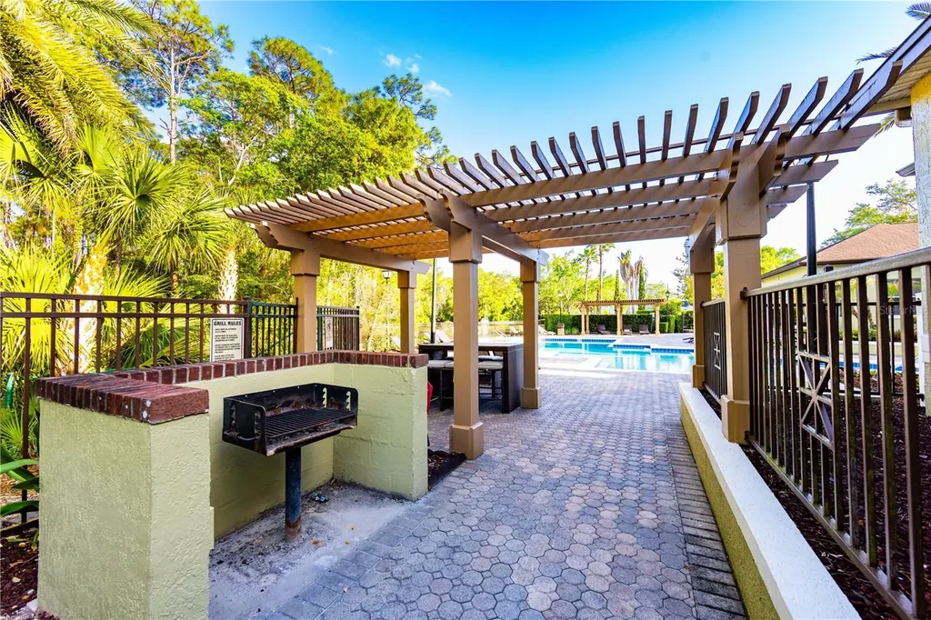 738 Crest Pines Drive Orlando FL 32828