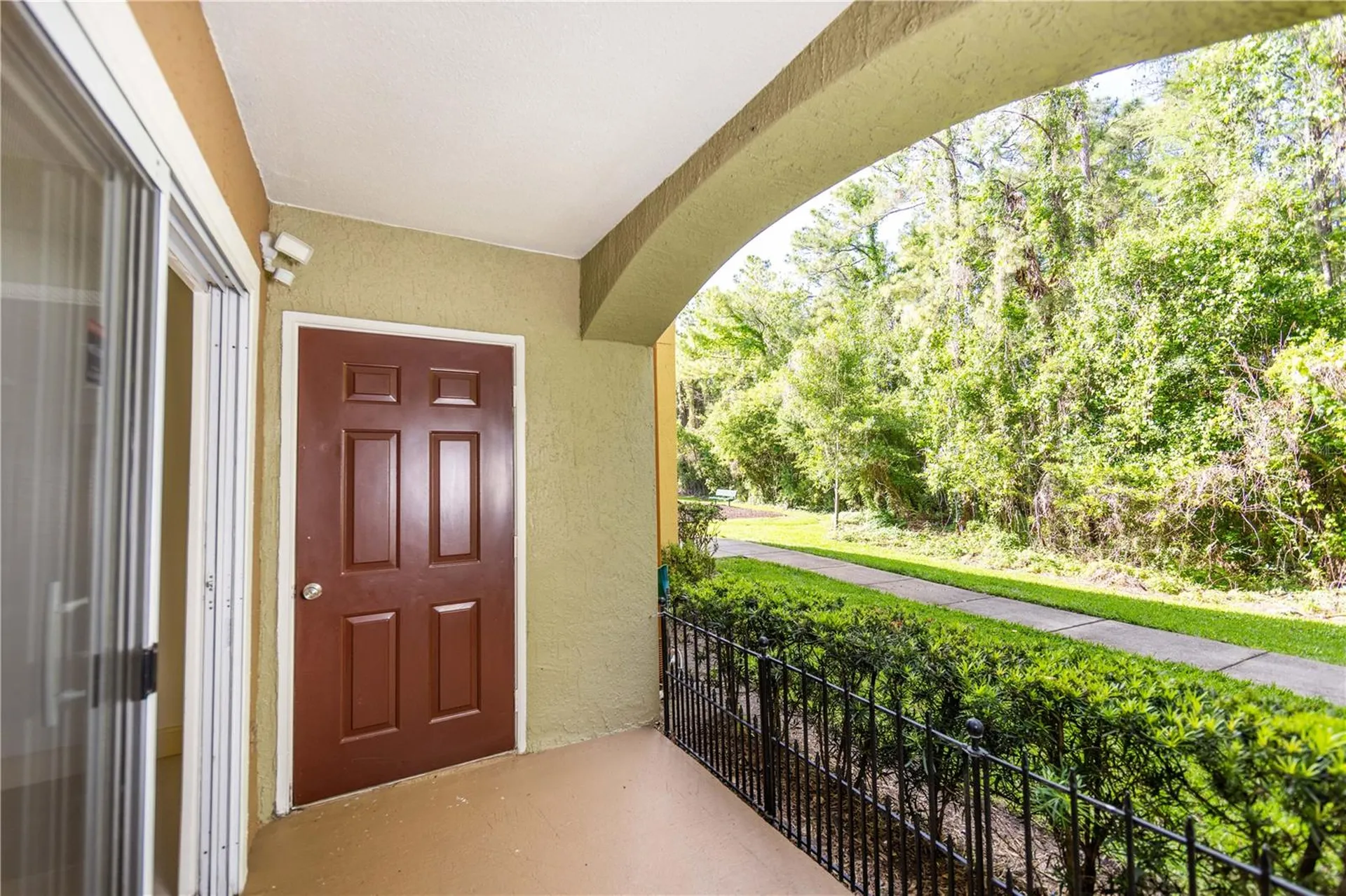 738 Crest Pines Drive Orlando FL 32828