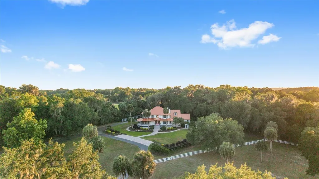 22620 Highway 441 N Micanopy FL 32667