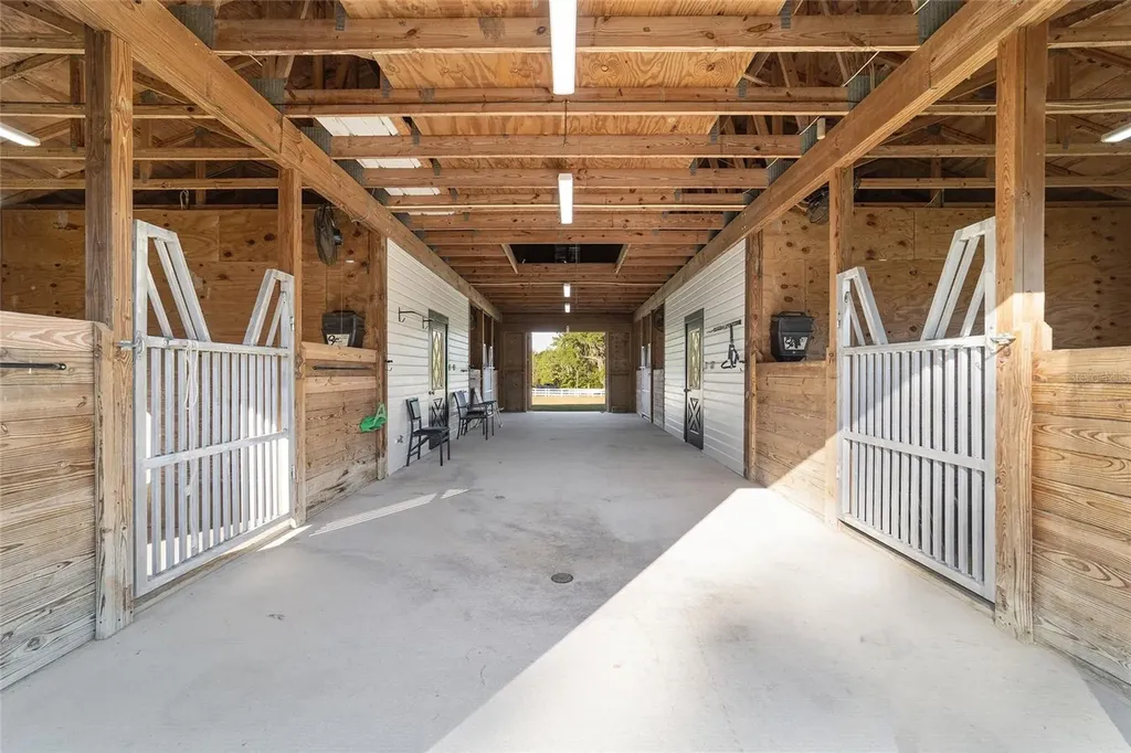 22620 Highway 441 N Micanopy FL 32667